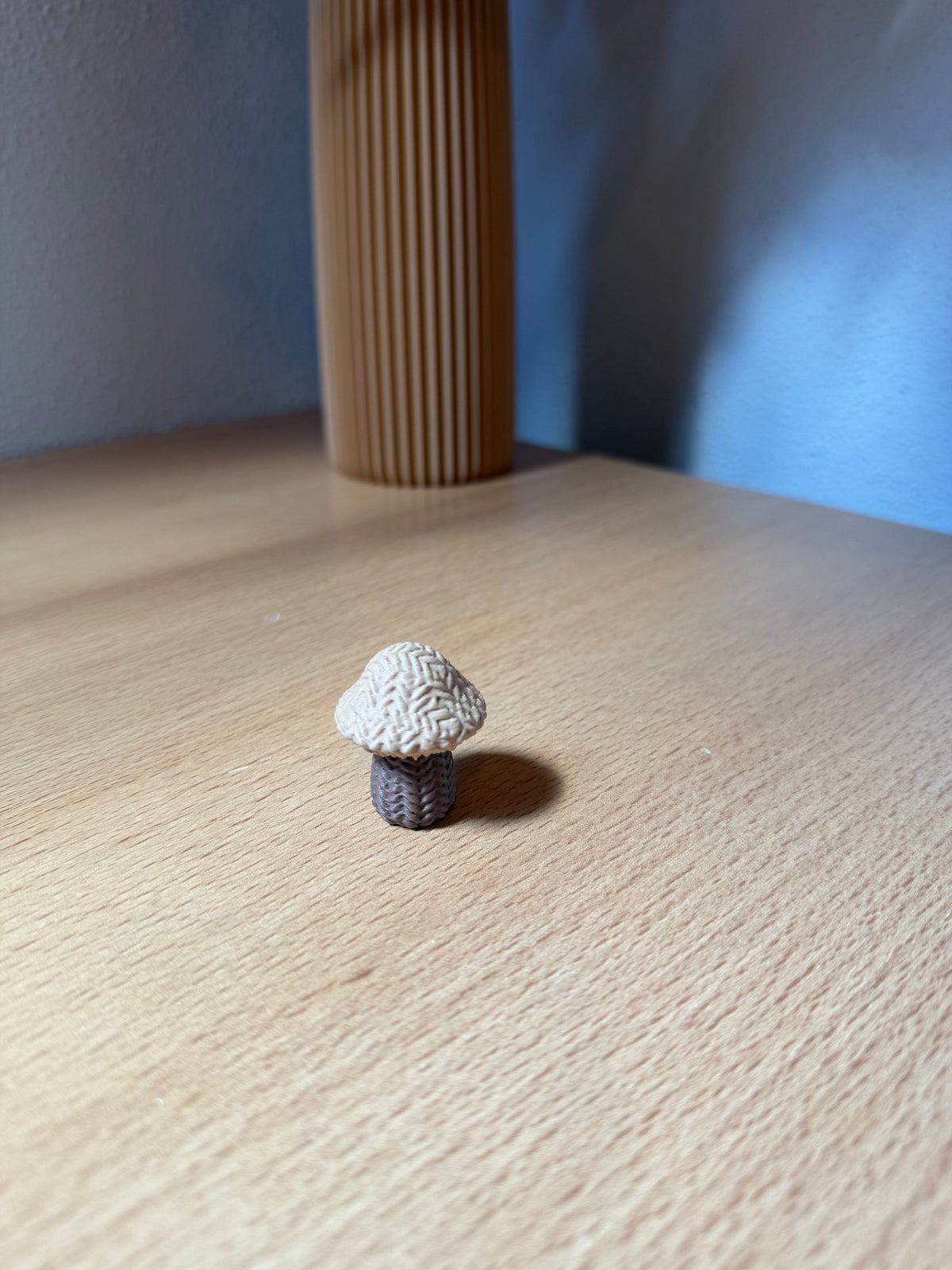 Gevlochten Mini Paddenstoel - lattebruin - 4cm