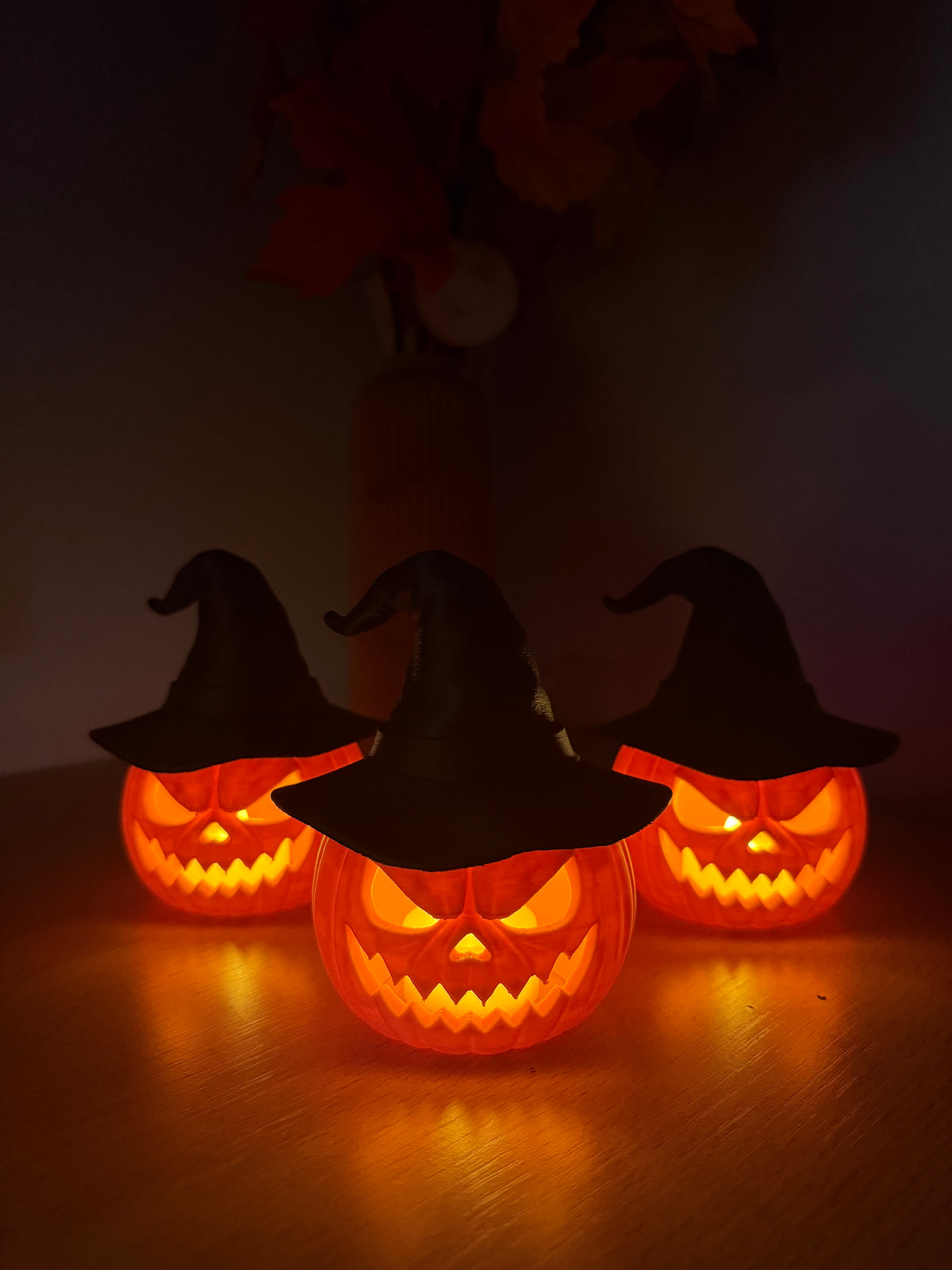 Halloween Pompoen met Heksenmuts - 12cm