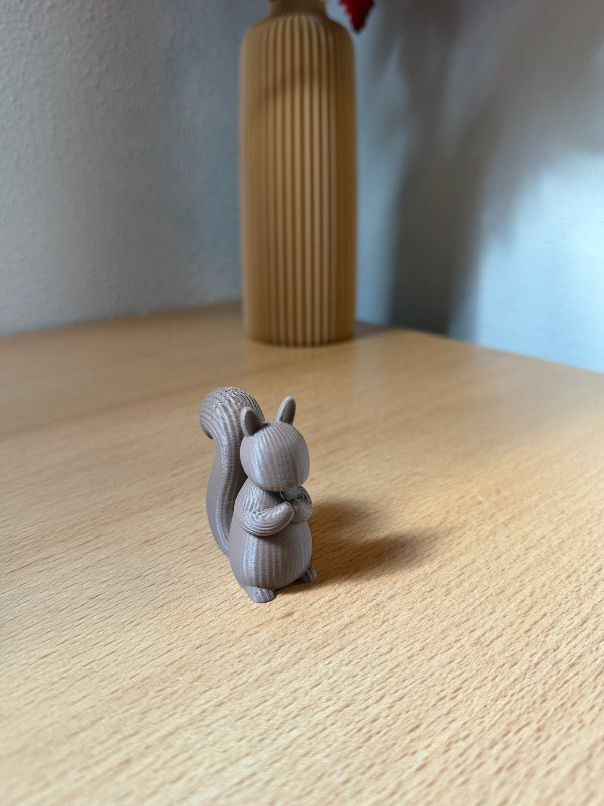 Geribbelde Eekhoorn - donkerbruin - 5,5cm