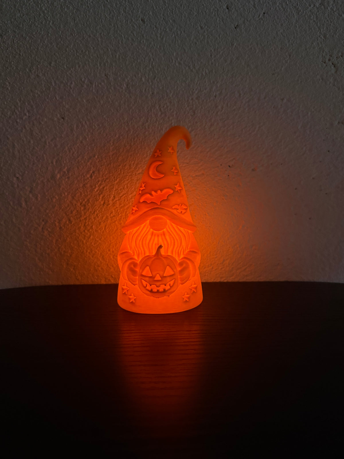 Halloween Gnoom 13 cm inclusief LED-kaars – Sfeervolle Halloween Decoratie