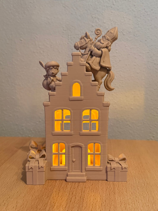 Sinterklaas Lichthuisje met Sint, Piet & Ozosnel – Inclusief LED-Kaars