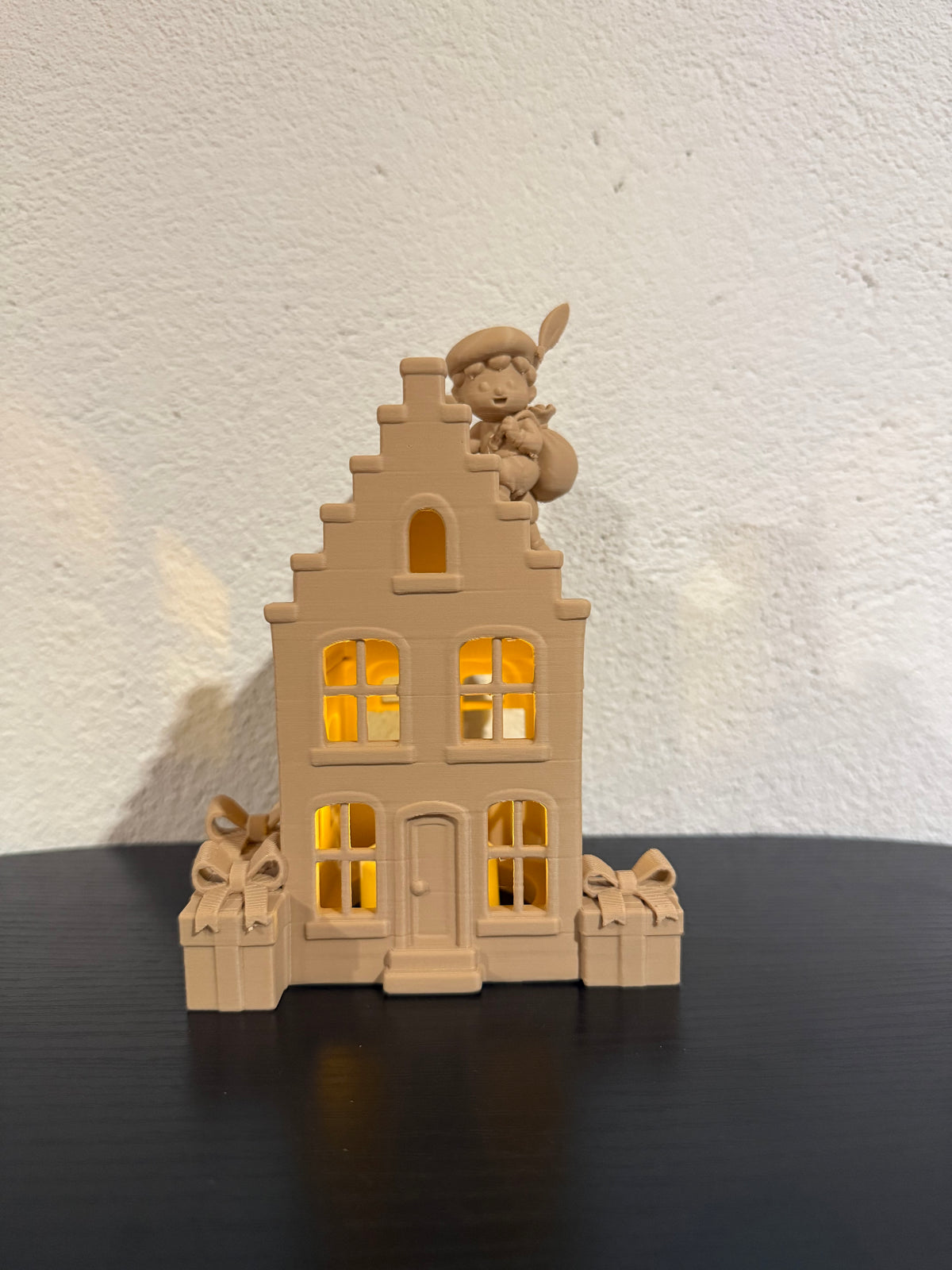 Sinterklaas  Lichthuisje (Piet) – Inclusief LED-kaars